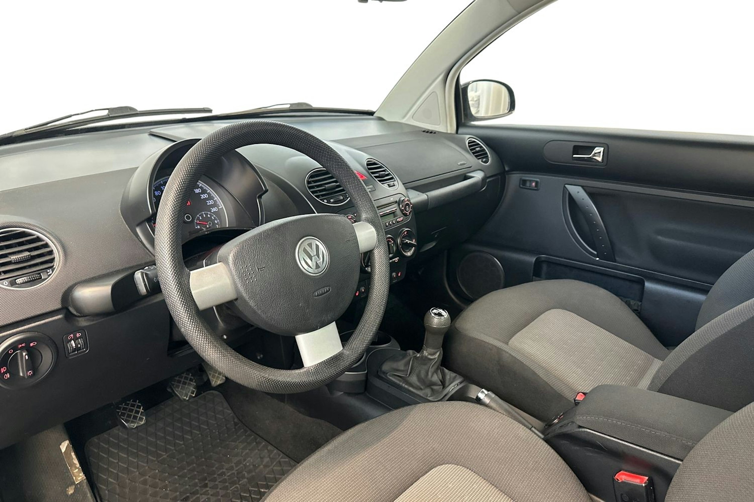 musta Volkswagen New Beetle 2009 kuva 6.