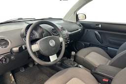 musta Volkswagen New Beetle 2009 kuva 6.