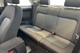 musta Volkswagen New Beetle 2009 kuva 8.