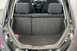 musta Volkswagen New Beetle 2009 kuva 12.