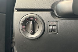 musta Volkswagen New Beetle 2009 kuva 14.