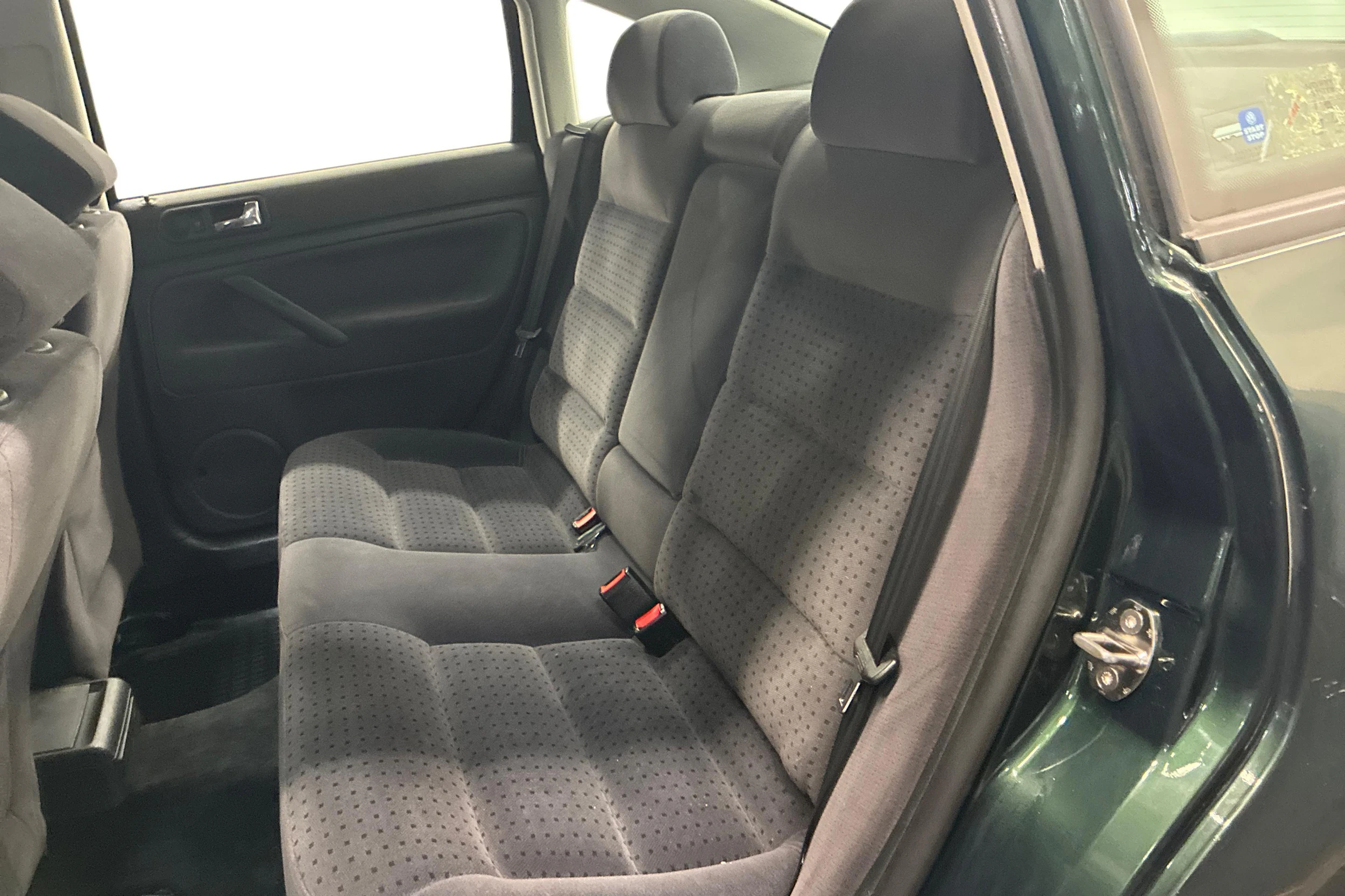 vihreä Volkswagen Passat 1998 kuva 8.
