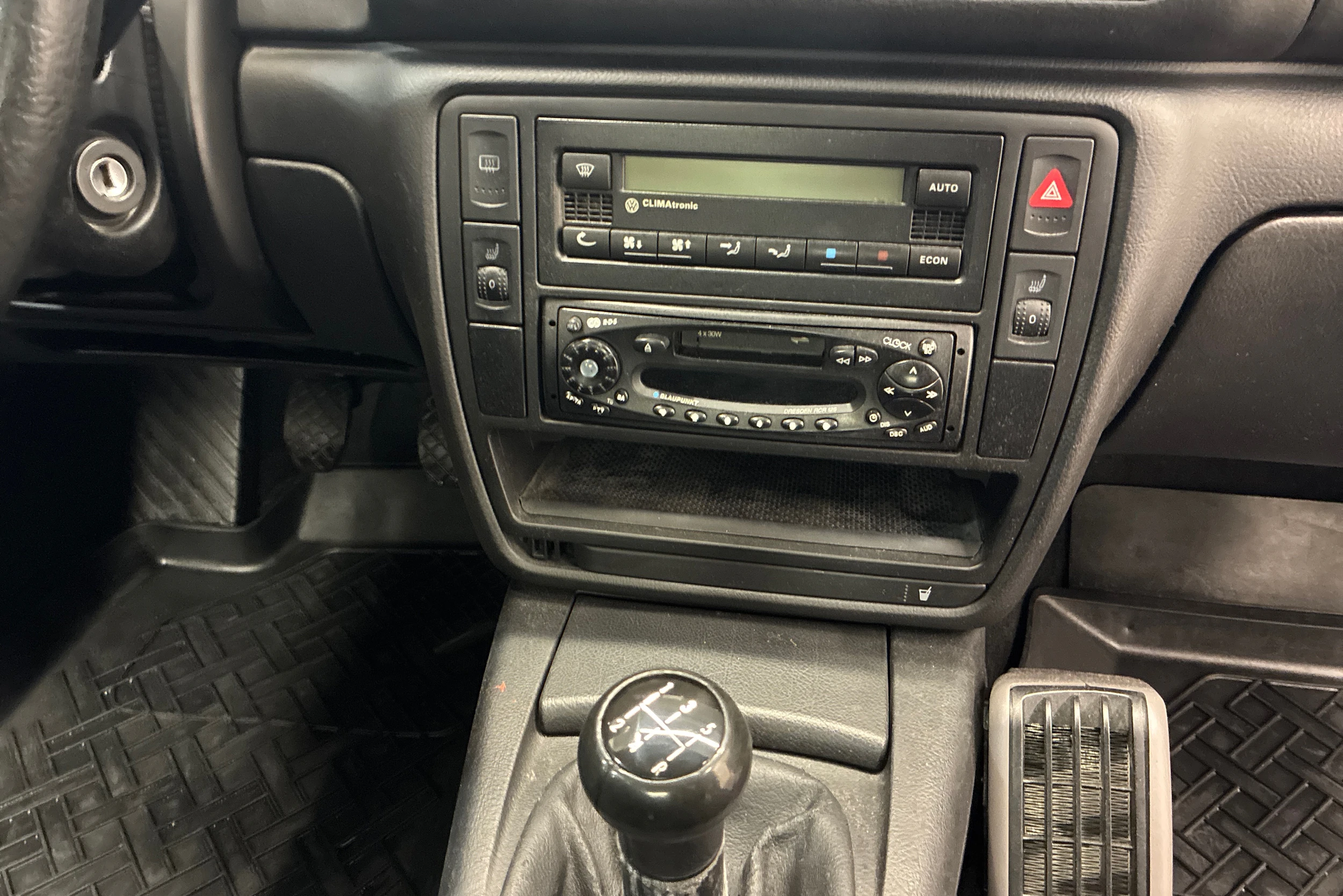 vihreä Volkswagen Passat 1998 kuva 16.