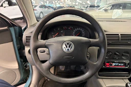 Vihreä Volkswagen PASSAT 2000 kuva 11.