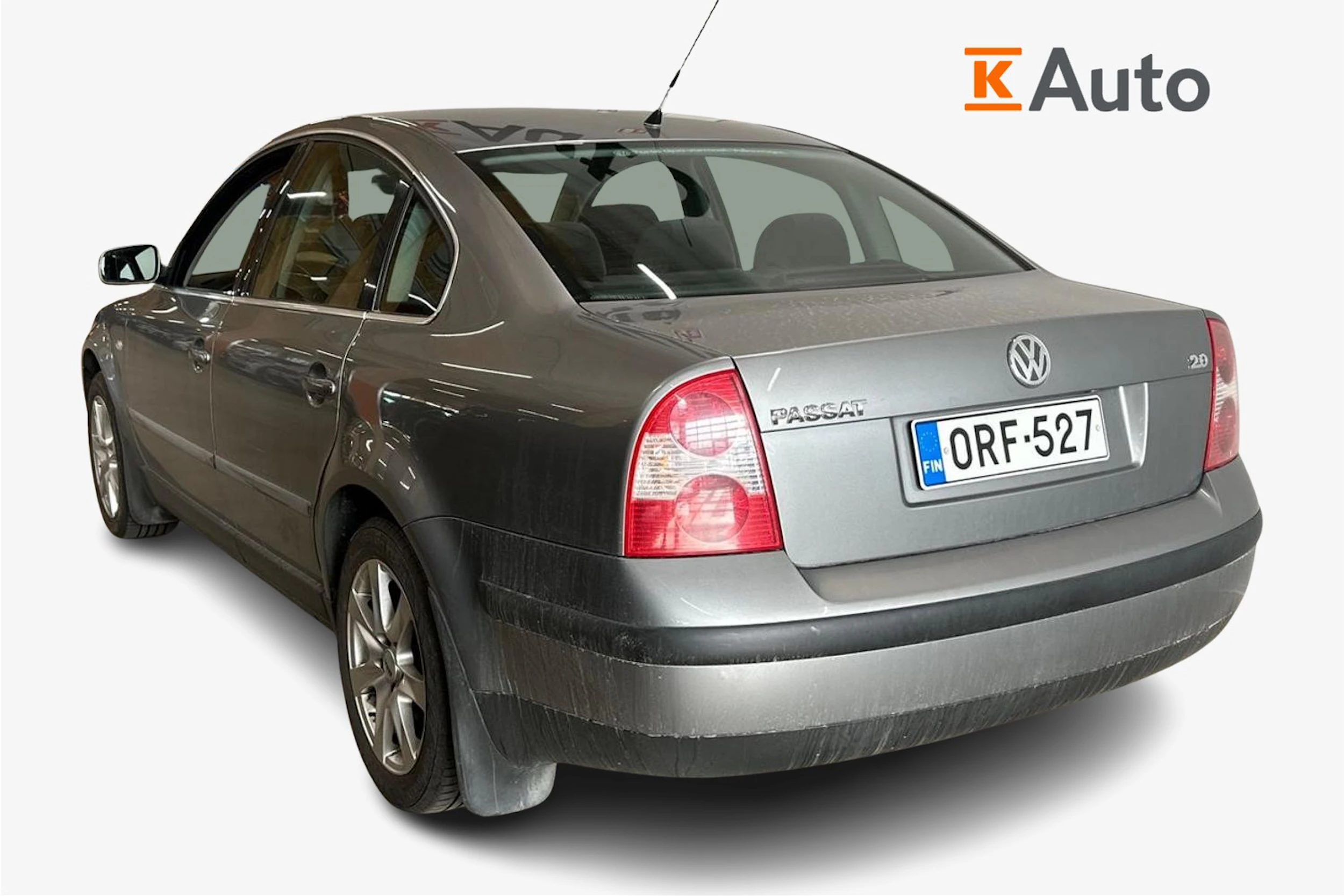 harmaa Volkswagen Passat 2002 kuva 2.