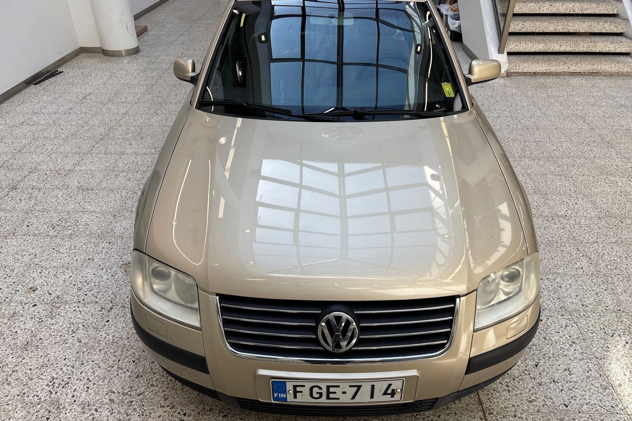 Ruskea (beige) Volkswagen PASSAT 2003 kuva 17.