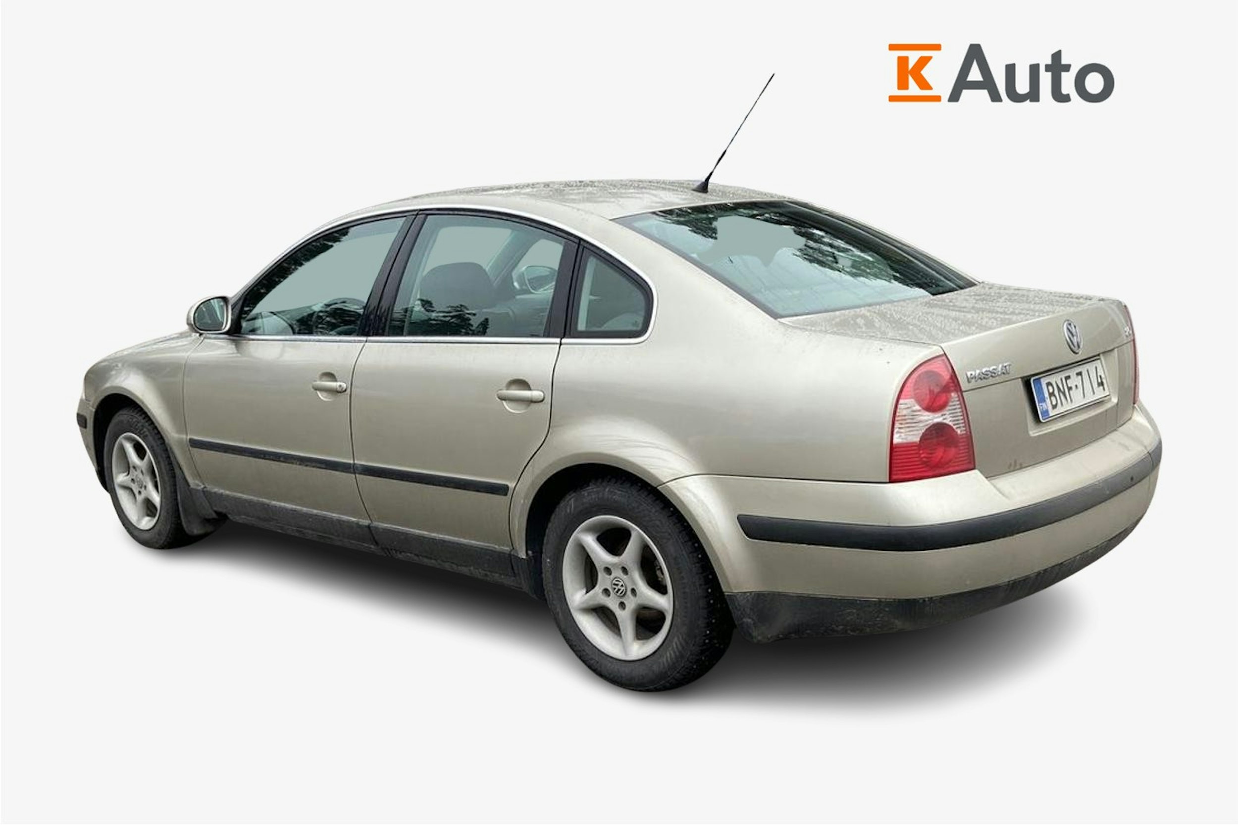 ruskea (beige) Volkswagen Passat 2004 kuva 2.