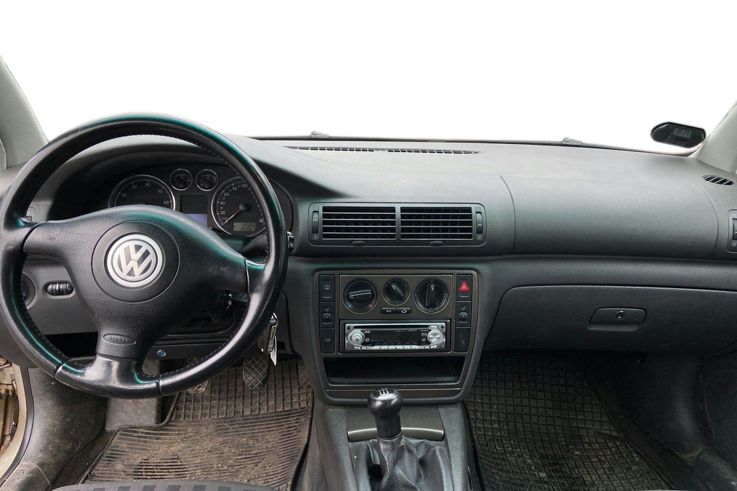 ruskea (beige) Volkswagen Passat 2004 kuva 9.