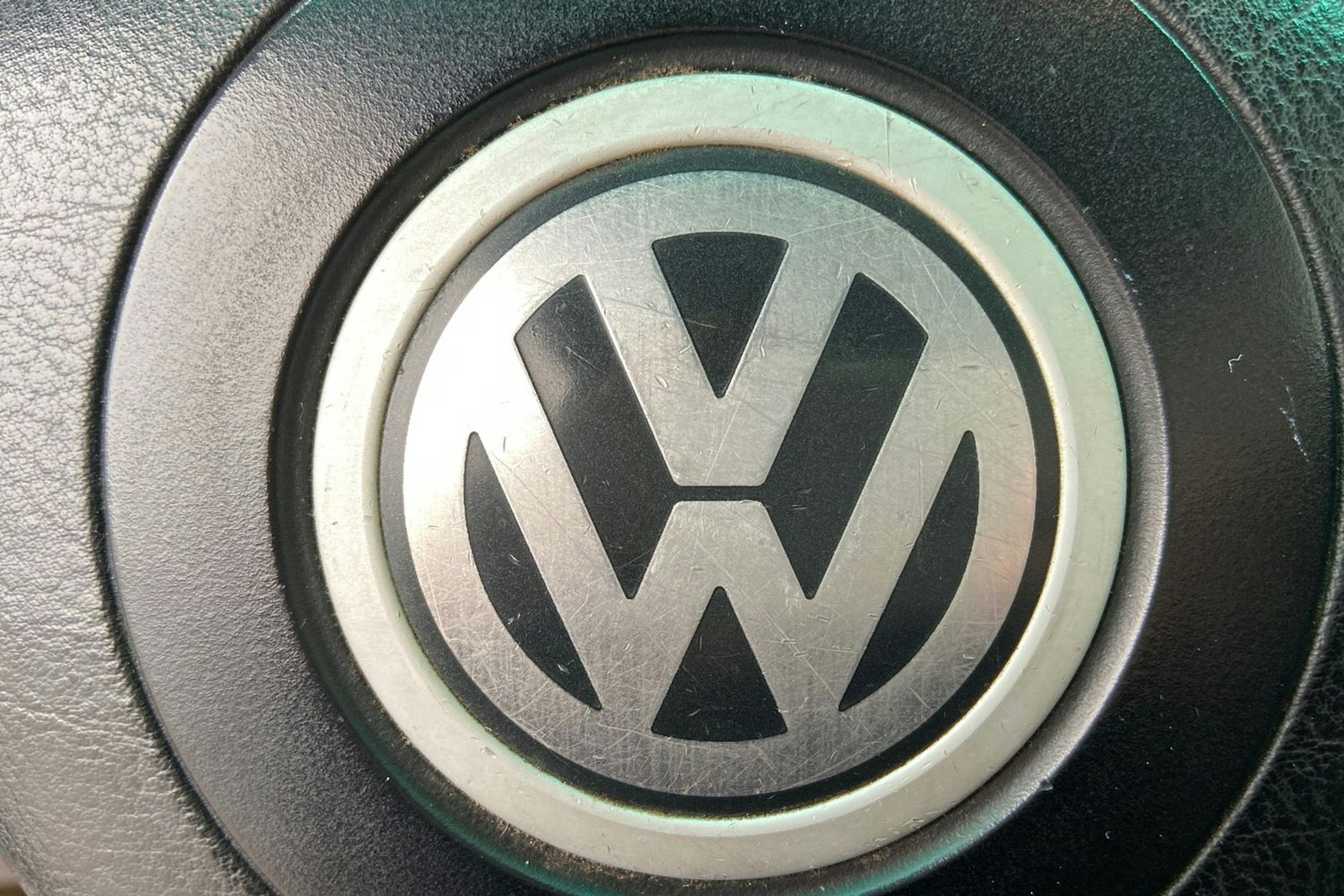 ruskea (beige) Volkswagen Passat 2004 kuva 18.