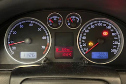 sininen Volkswagen Passat 2004 kuva 14.