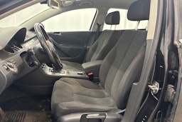 Musta Volkswagen PASSAT 2005 kuva 11.