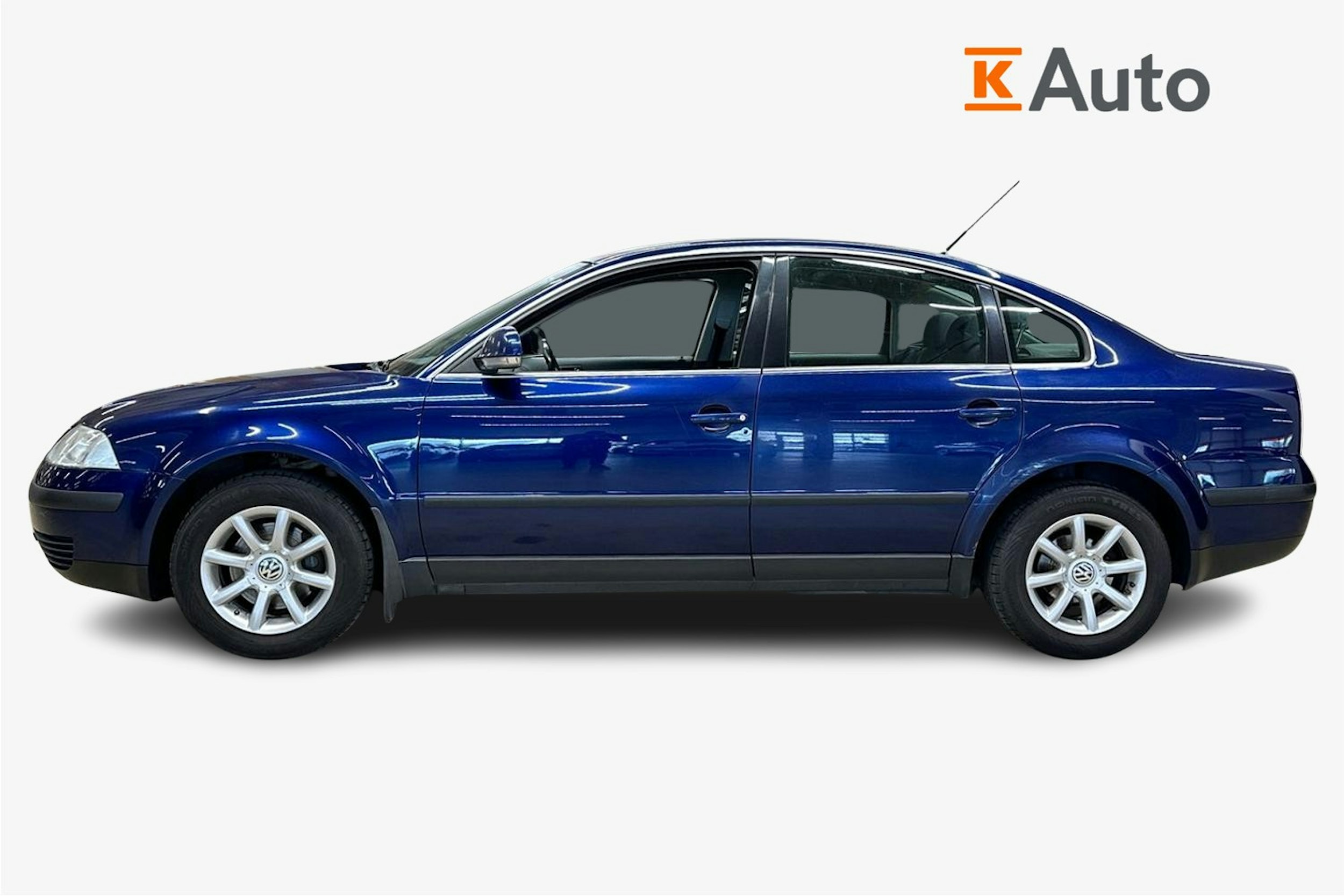 sininen Volkswagen Passat 2005 kuva 6.