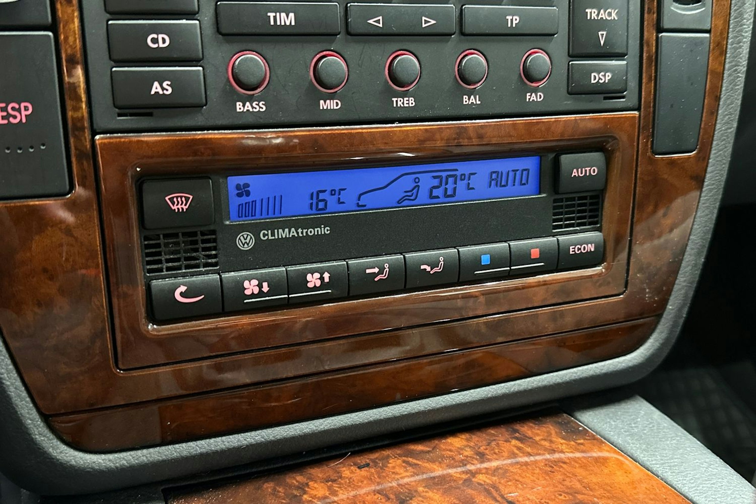 sininen Volkswagen Passat 2005 kuva 19.