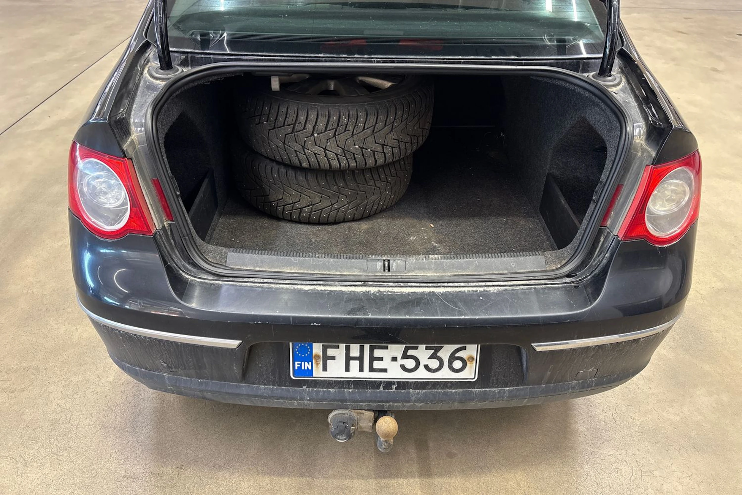 musta Volkswagen Passat 2005 kuva 19.