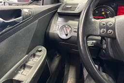 musta Volkswagen Passat 2005 kuva 22.