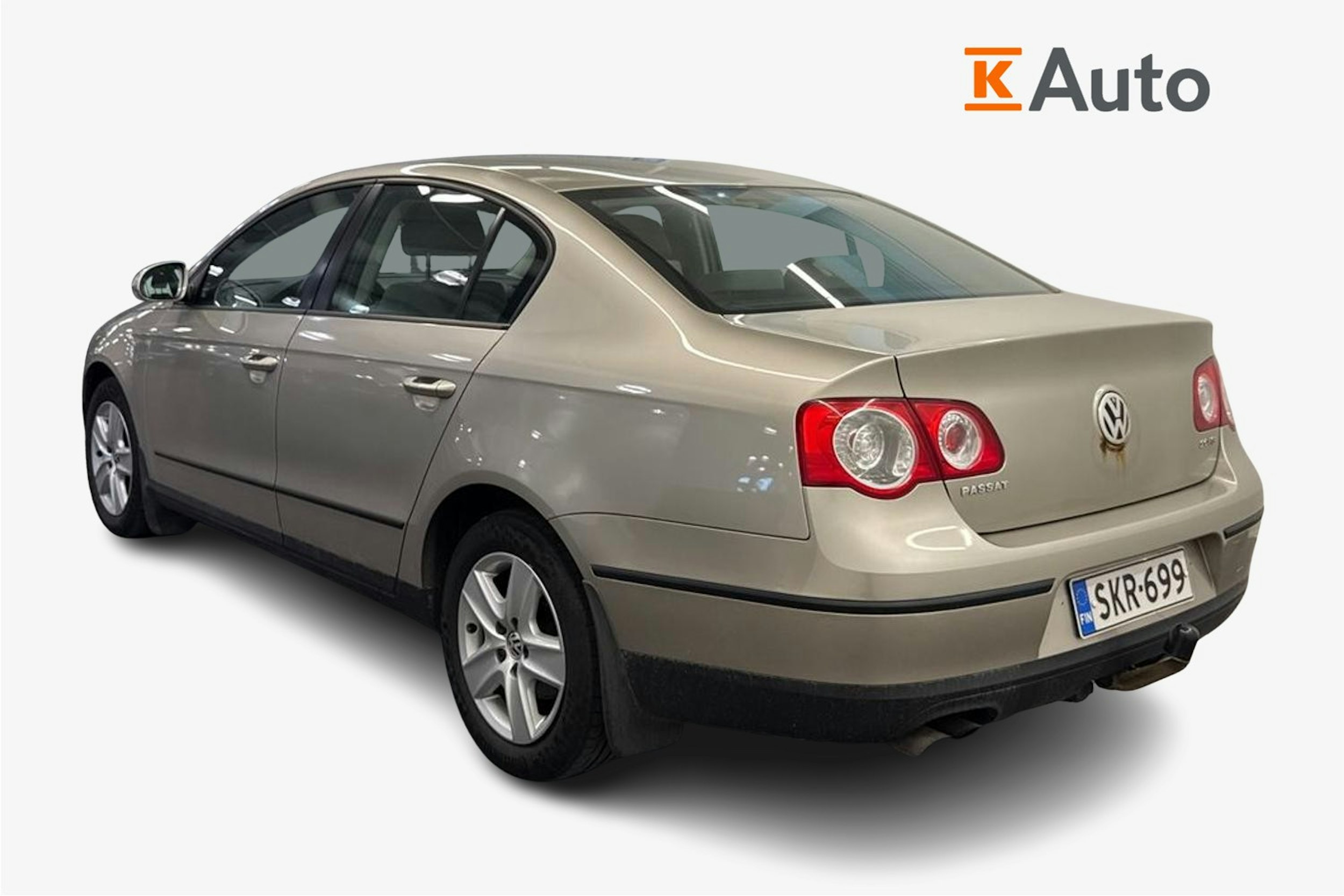 Ruskea (beige) Volkswagen PASSAT 2005 kuva 2.