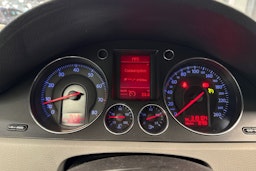 Ruskea (beige) Volkswagen PASSAT 2005 kuva 13.