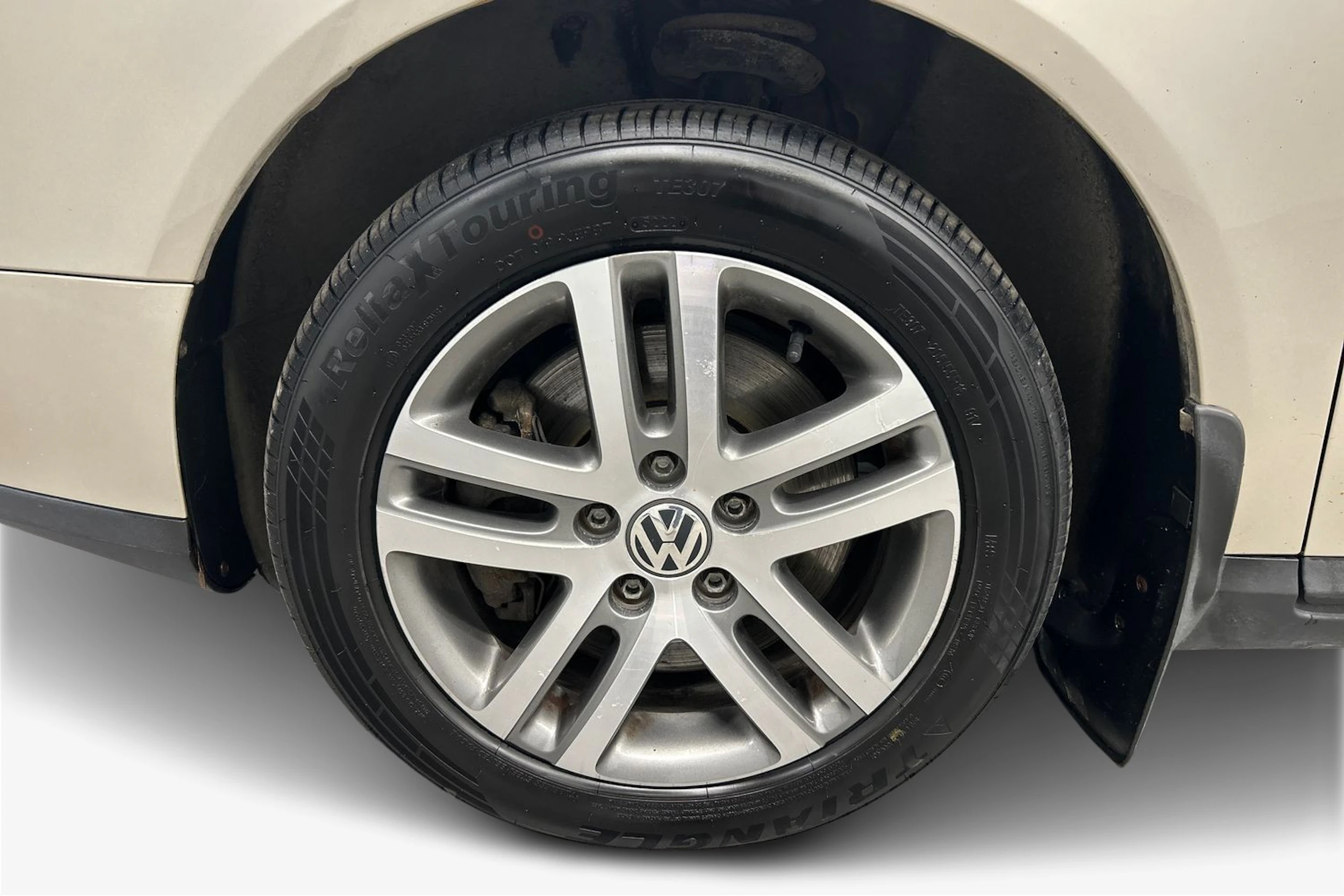 ruskea (beige) Volkswagen Passat 2006 kuva 12.