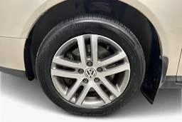 ruskea (beige) Volkswagen Passat 2006 kuva 12.