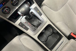 ruskea (beige) Volkswagen Passat 2006 kuva 25.