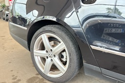 Musta Volkswagen PASSAT 2006 kuva 28.
