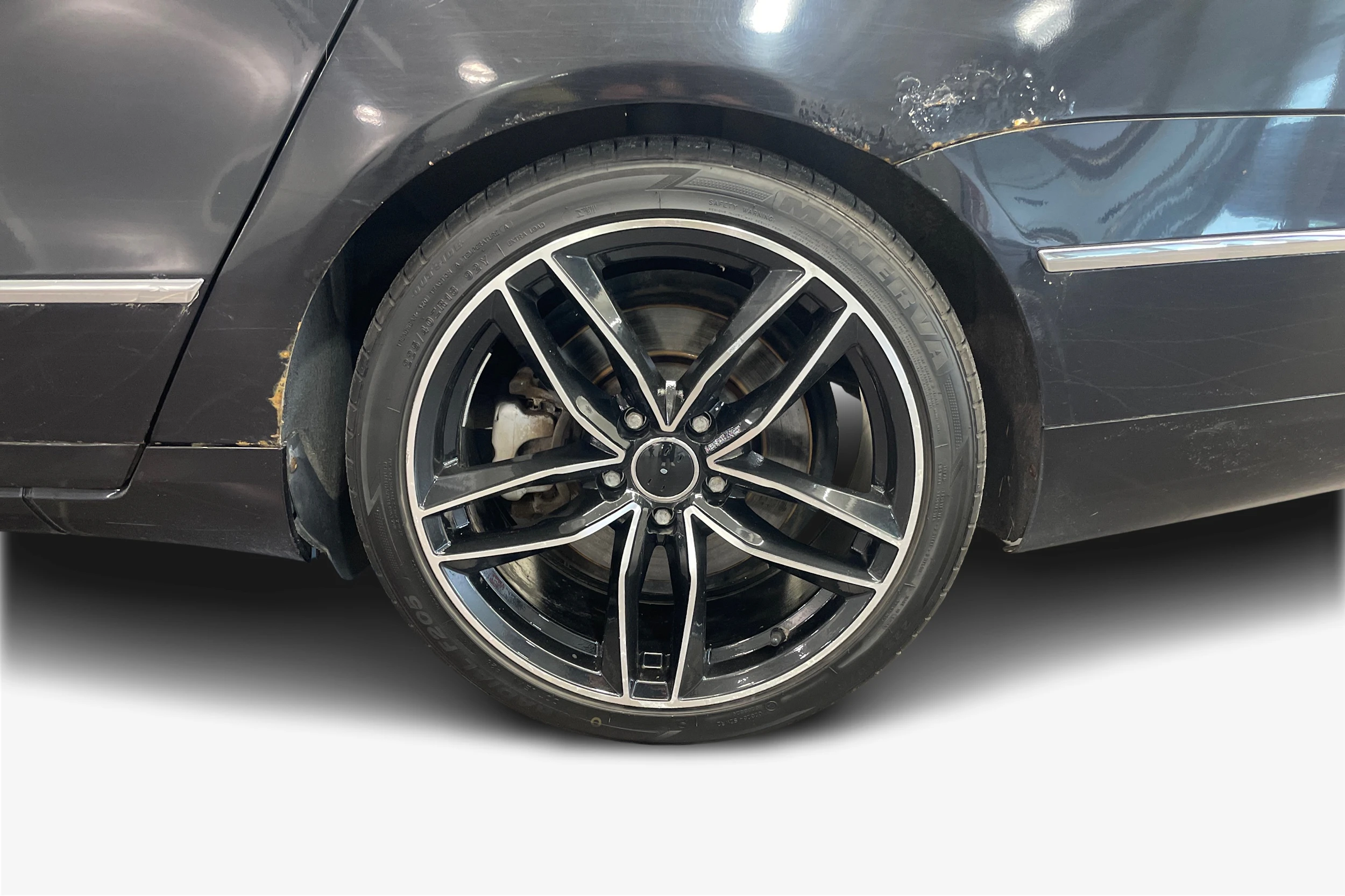 musta Volkswagen Passat 2006 kuva 9.