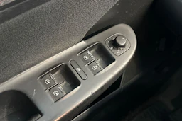 Musta Volkswagen Passat 2006 kuva 15.