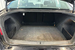 Musta Volkswagen Passat 2006 kuva 26.