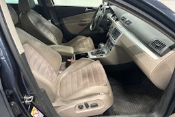 sininen Volkswagen Passat 2007 kuva 22.