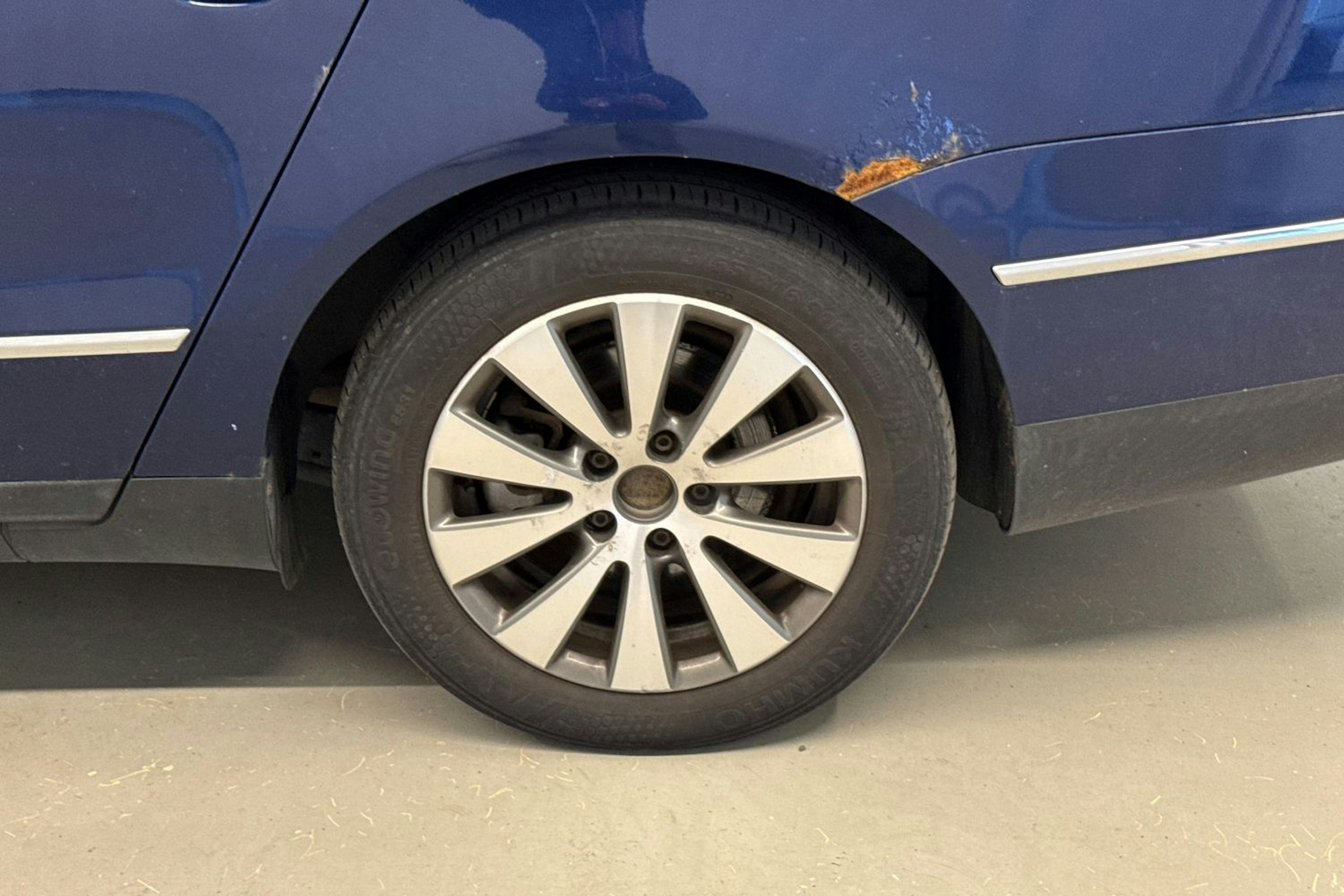sininen Volkswagen Passat 2007 kuva 10.