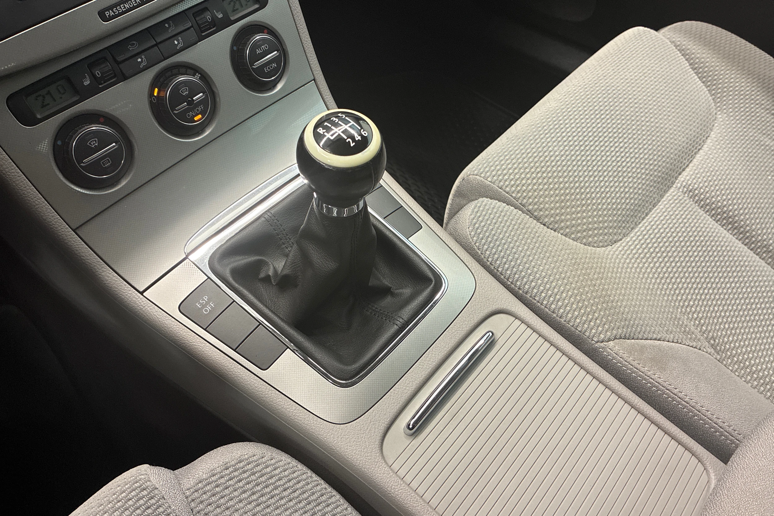 Vihreä Volkswagen PASSAT 2007 kuva 16.