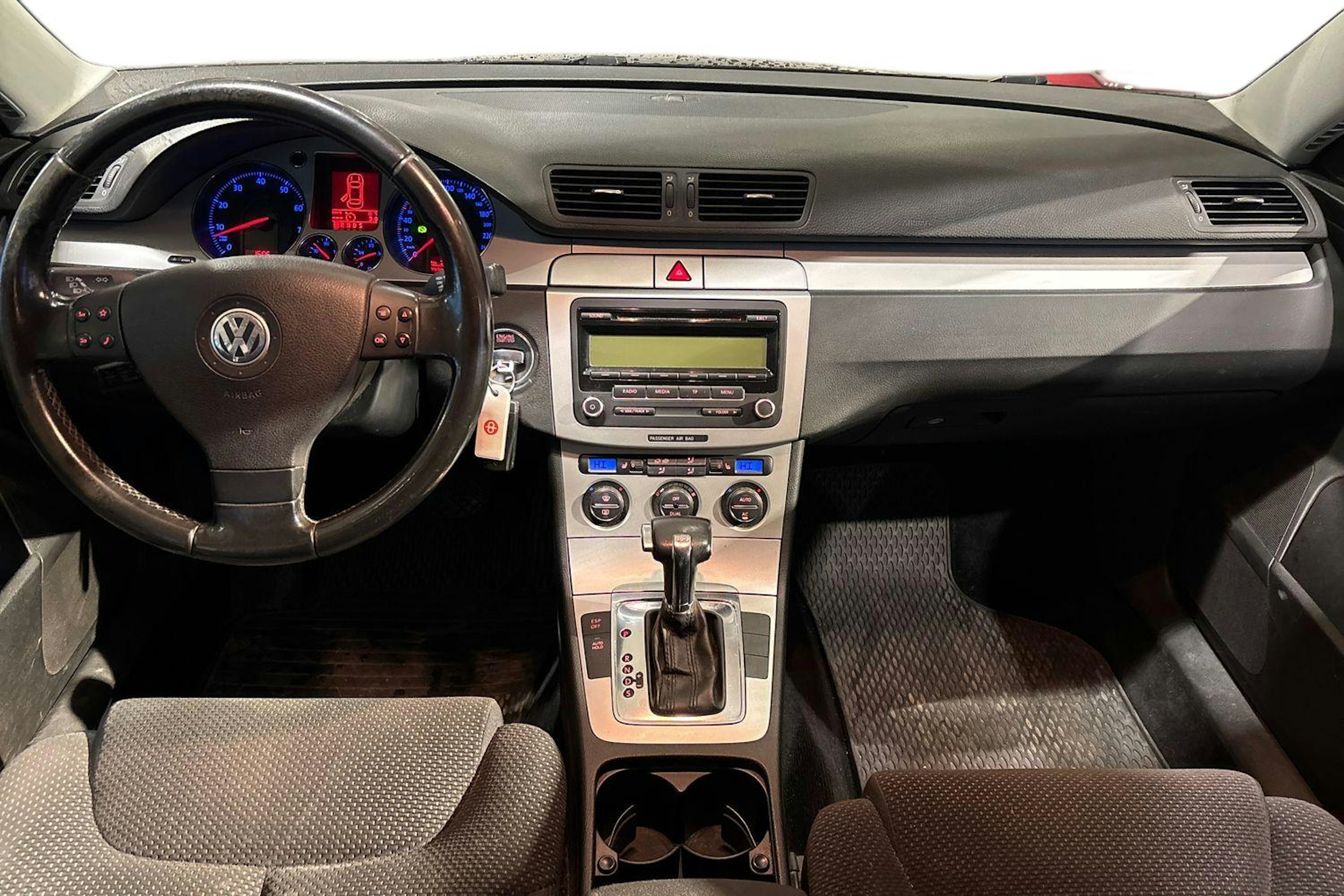 Musta Volkswagen PASSAT 2008 kuva 7.