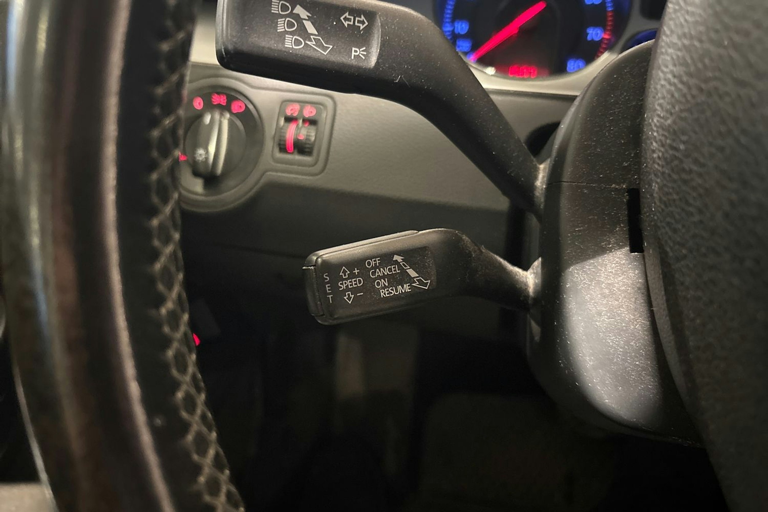 Musta Volkswagen PASSAT 2008 kuva 20.