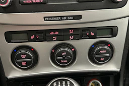 Musta Volkswagen PASSAT 2008 kuva 32.