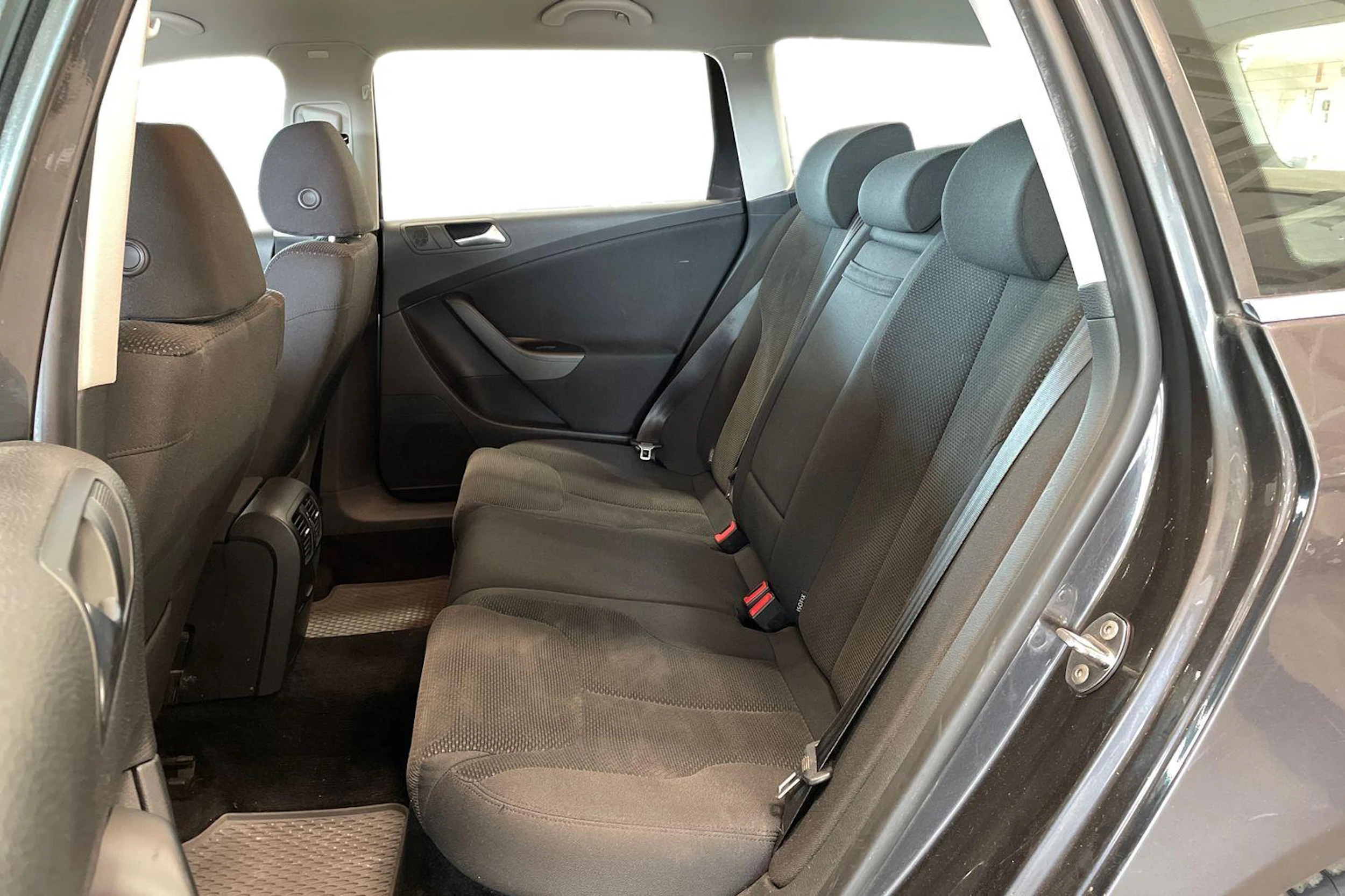 met. ruskea (beige) Volkswagen Passat 2009 kuva 11.