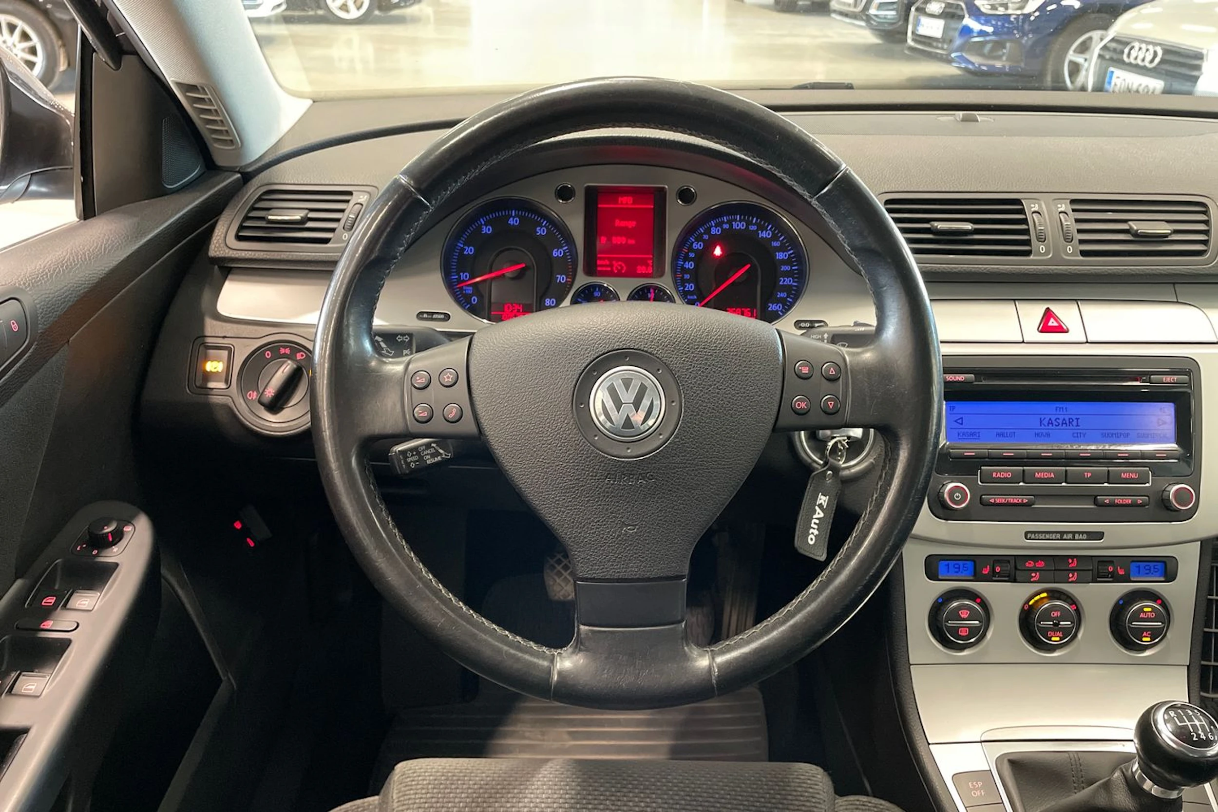 met. ruskea (beige) Volkswagen Passat 2009 kuva 16.