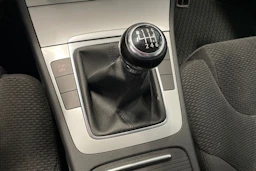 met. ruskea (beige) Volkswagen Passat 2009 kuva 25.