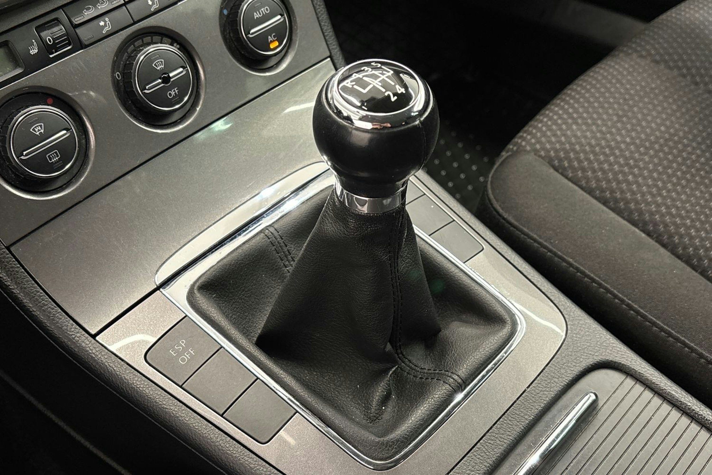 Sininen Volkswagen PASSAT 2008 kuva 18.