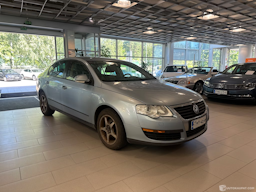 Sininen Volkswagen PASSAT 2008 kuva 6.