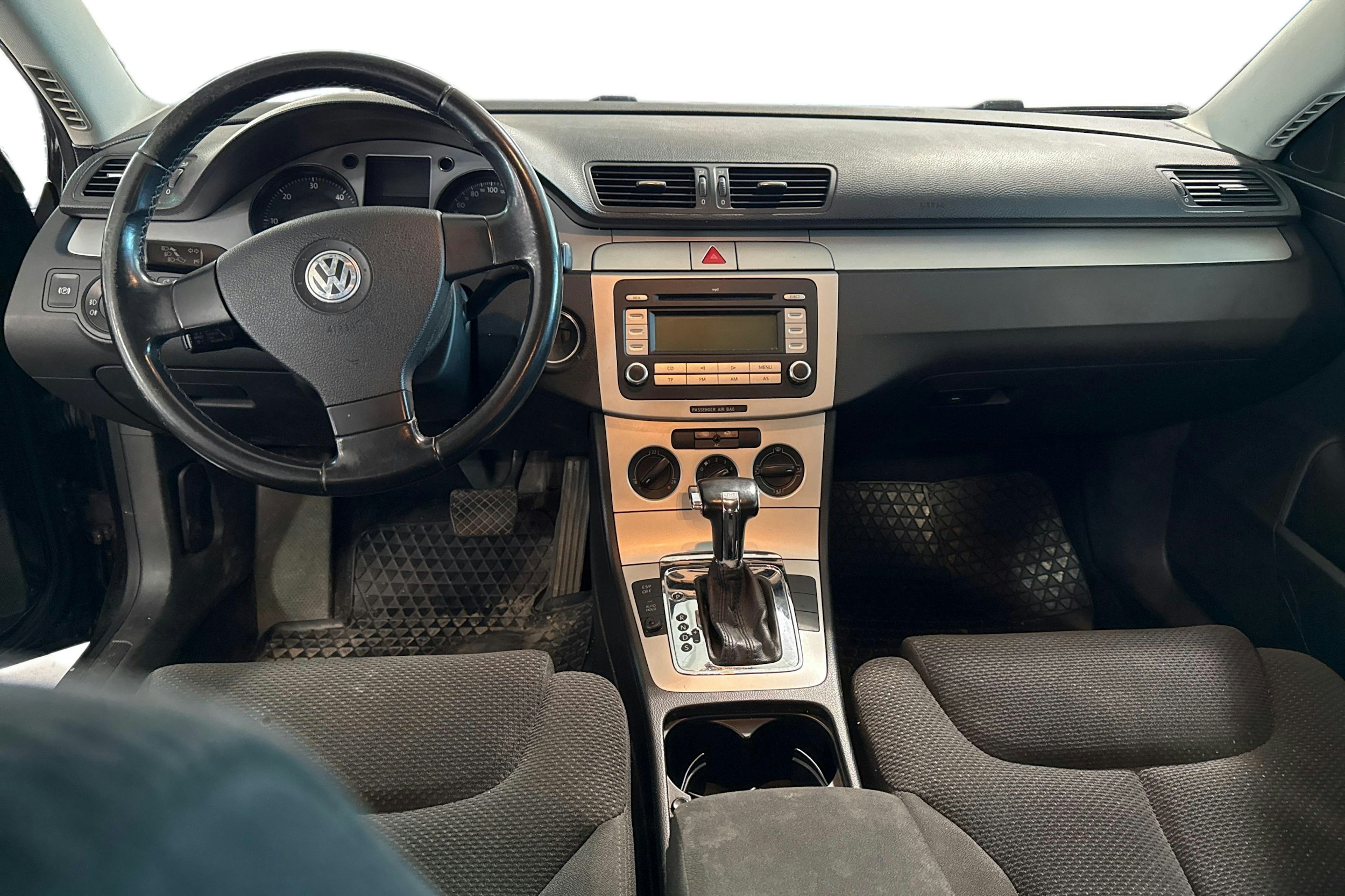 musta Volkswagen Passat 2008 kuva 7.