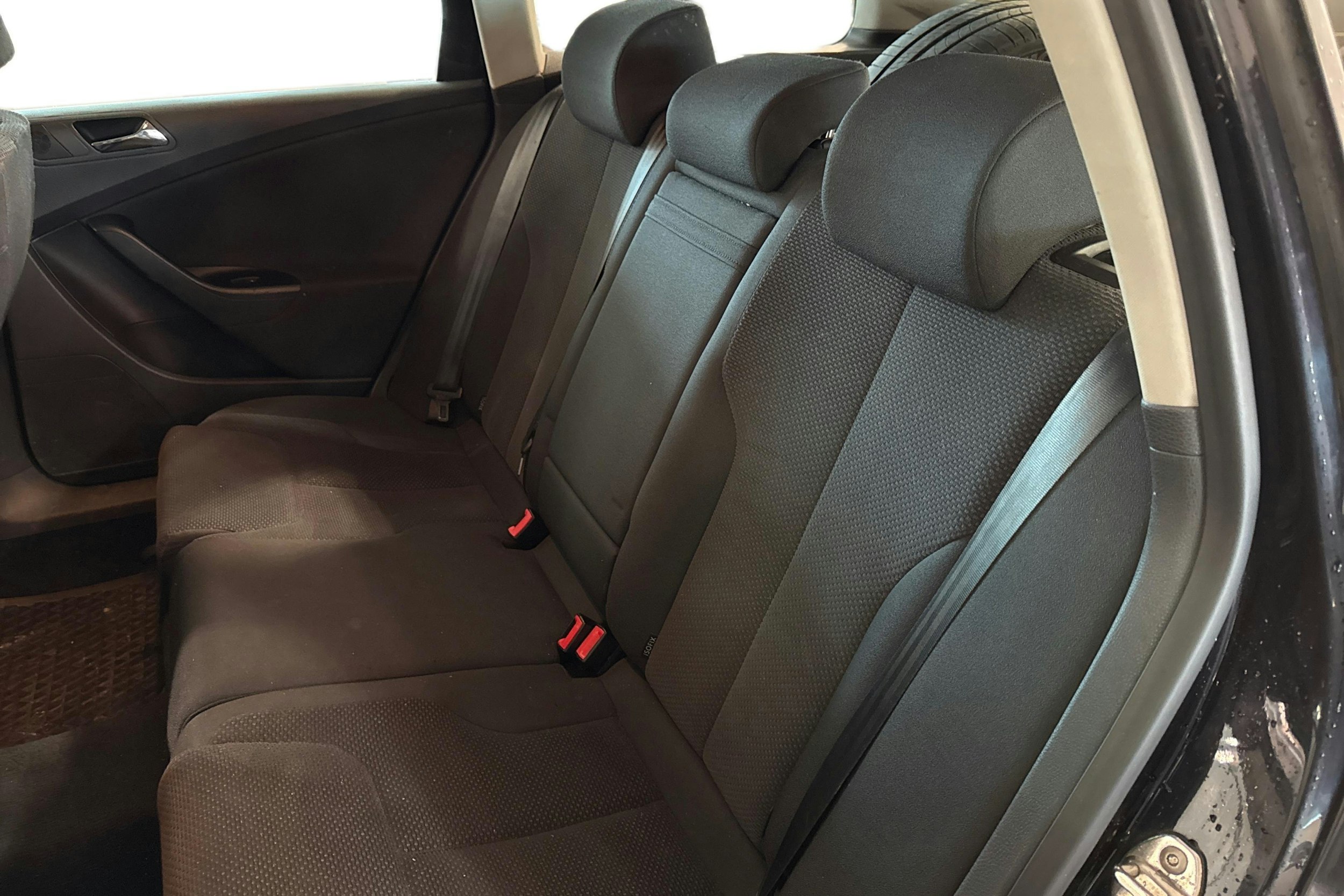 musta Volkswagen Passat 2008 kuva 8.