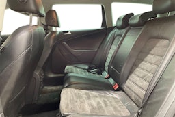 ruskea (beige) Volkswagen Passat 2009 kuva 8.