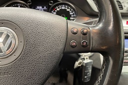 ruskea (beige) Volkswagen Passat 2009 kuva 17.