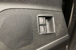 ruskea (beige) Volkswagen Passat 2009 kuva 18.