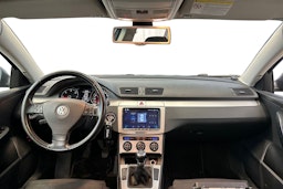sininen Volkswagen Passat 2009 kuva 7.
