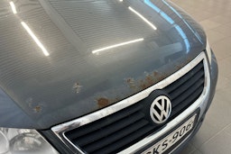 sininen Volkswagen Passat 2009 kuva 32.