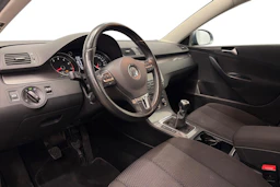harmaa Volkswagen Passat 2009 kuva 8.
