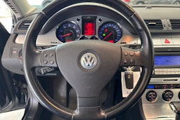 musta Volkswagen Passat 2009 kuva 17.