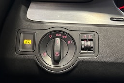 musta Volkswagen Passat 2009 kuva 24.