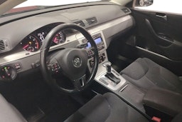 musta Volkswagen Passat 2009 kuva 7.